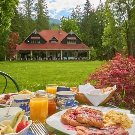 Отель Wedgwood Manor And Glamping Retreat Crawford Bay Экстерьер фото