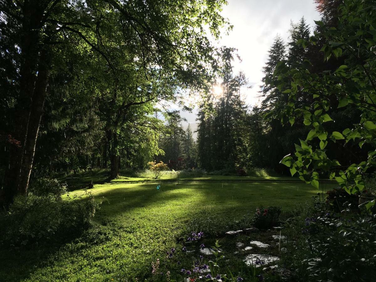 Отель Wedgwood Manor And Glamping Retreat Crawford Bay Экстерьер фото